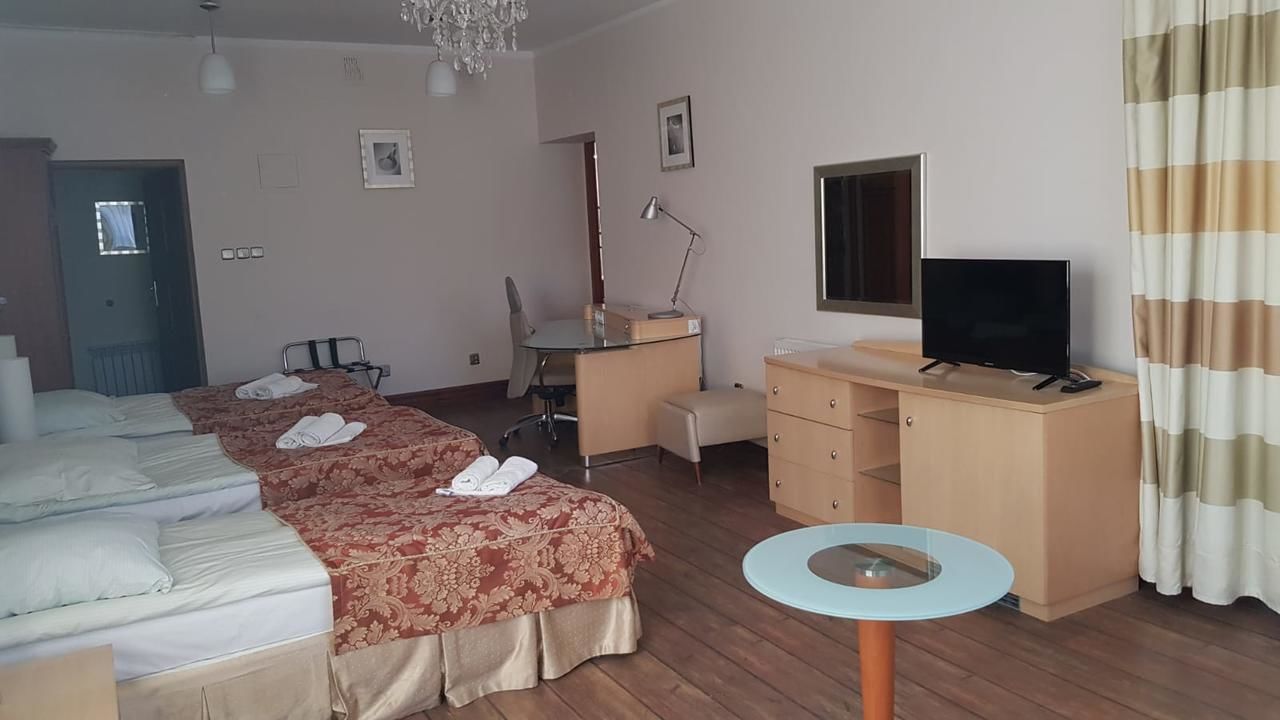 Мотели Motel Domek Myśliwski Bobolice